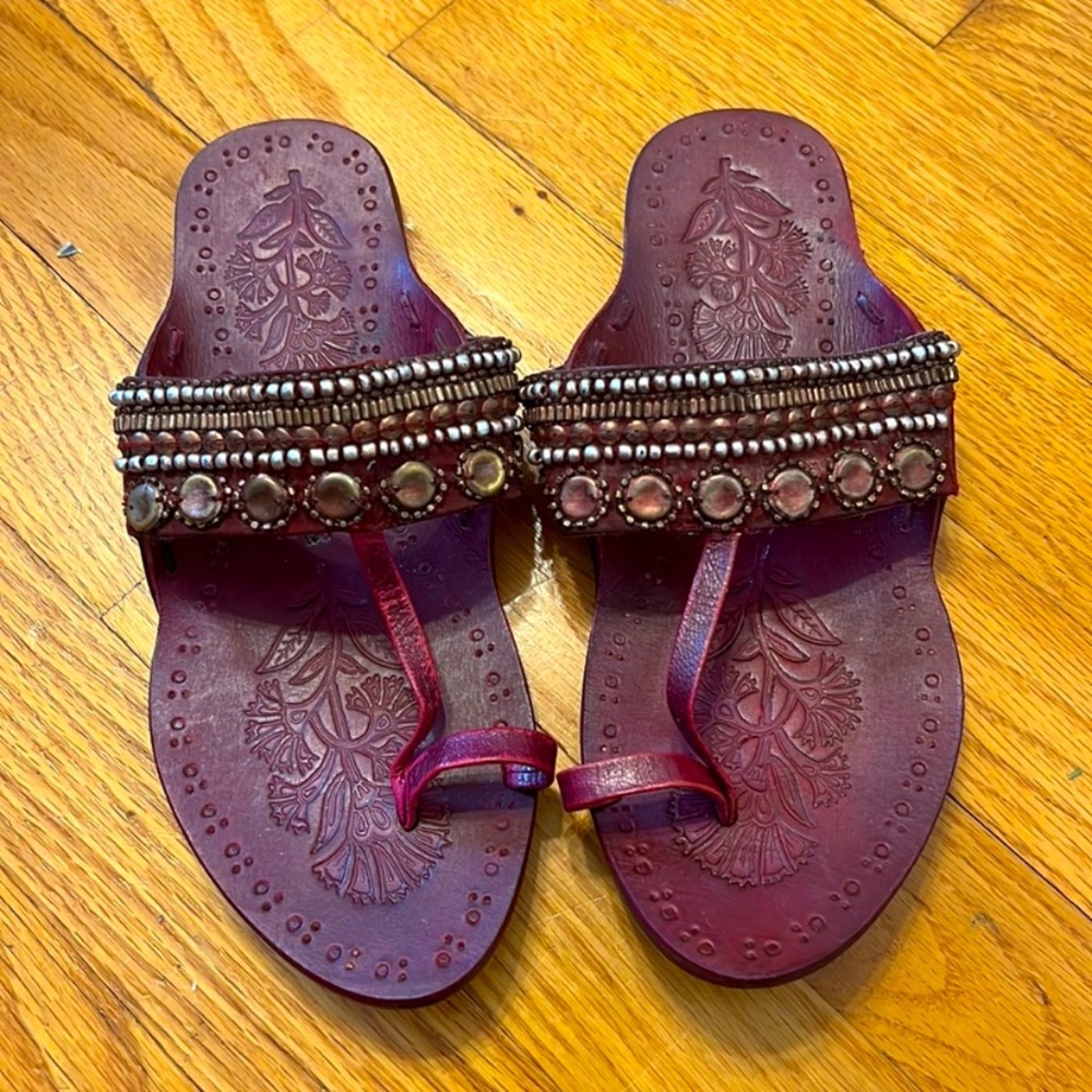 Womens free people leather sandals size 6.5 burgundy embellishments stones boho